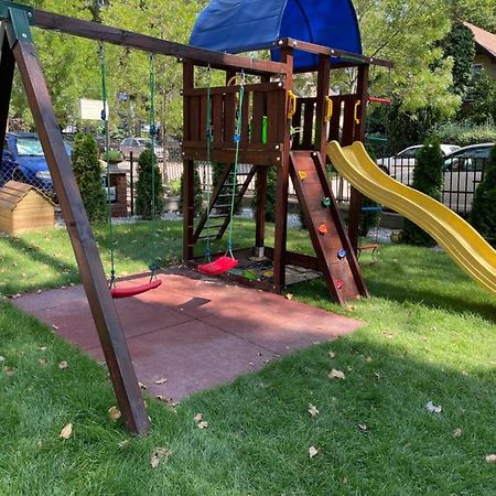 Katica Apartmanok Siófok Zewnętrze zdjęcie