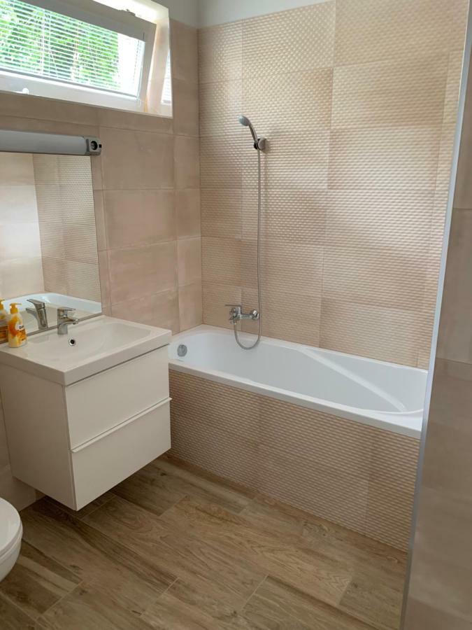 Katica Apartmanok Siófok Zewnętrze zdjęcie